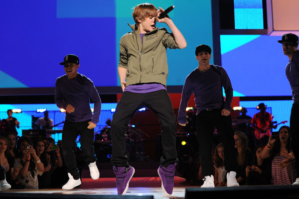 Justin Bieber Singing One Time. no one will be the wiser.